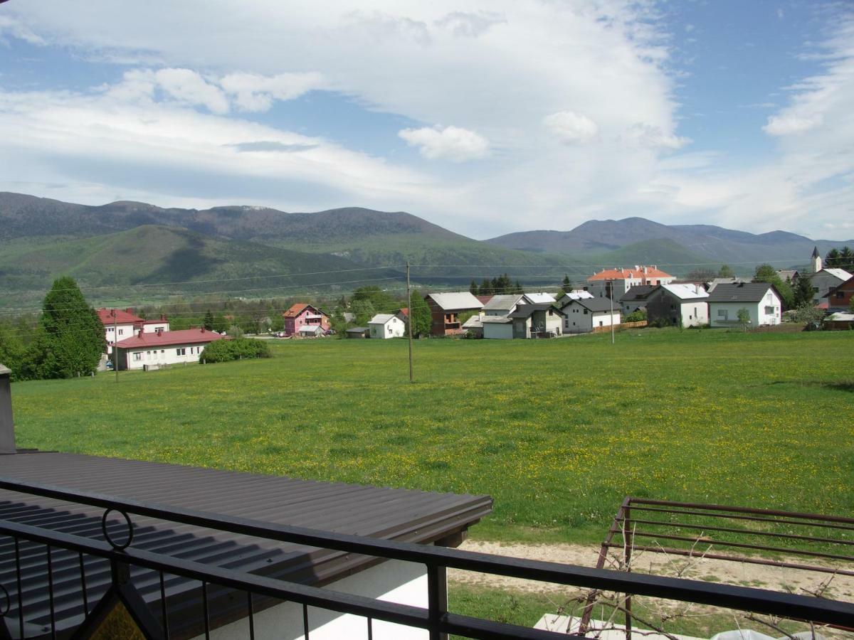 Apartments Zegarac House Korenica Eksteriør bilde